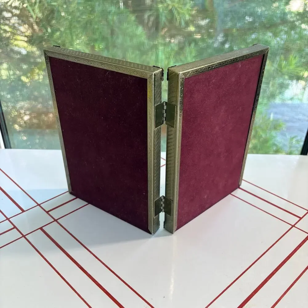 Vintage Double 5x7 Hinged Picture Frame Ornate Gold Tone Metal Folding Frame